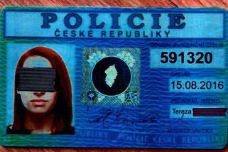 Policejní průkaz a starostlivá banka byly past, během pár hodin přišla žena z Prahy o 13 milionů - Novinky